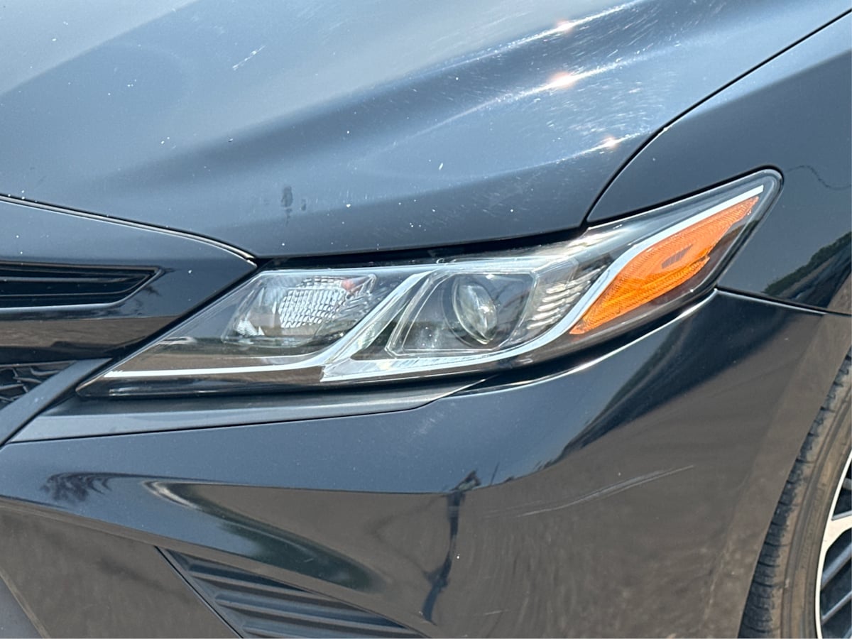 Vehicle image 22 of 35