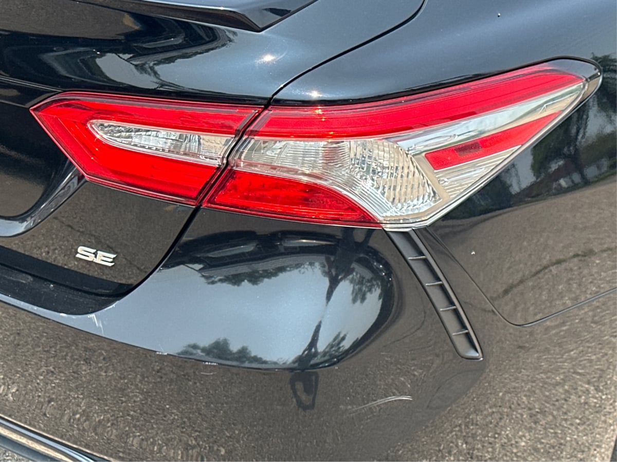 Vehicle image 25 of 35