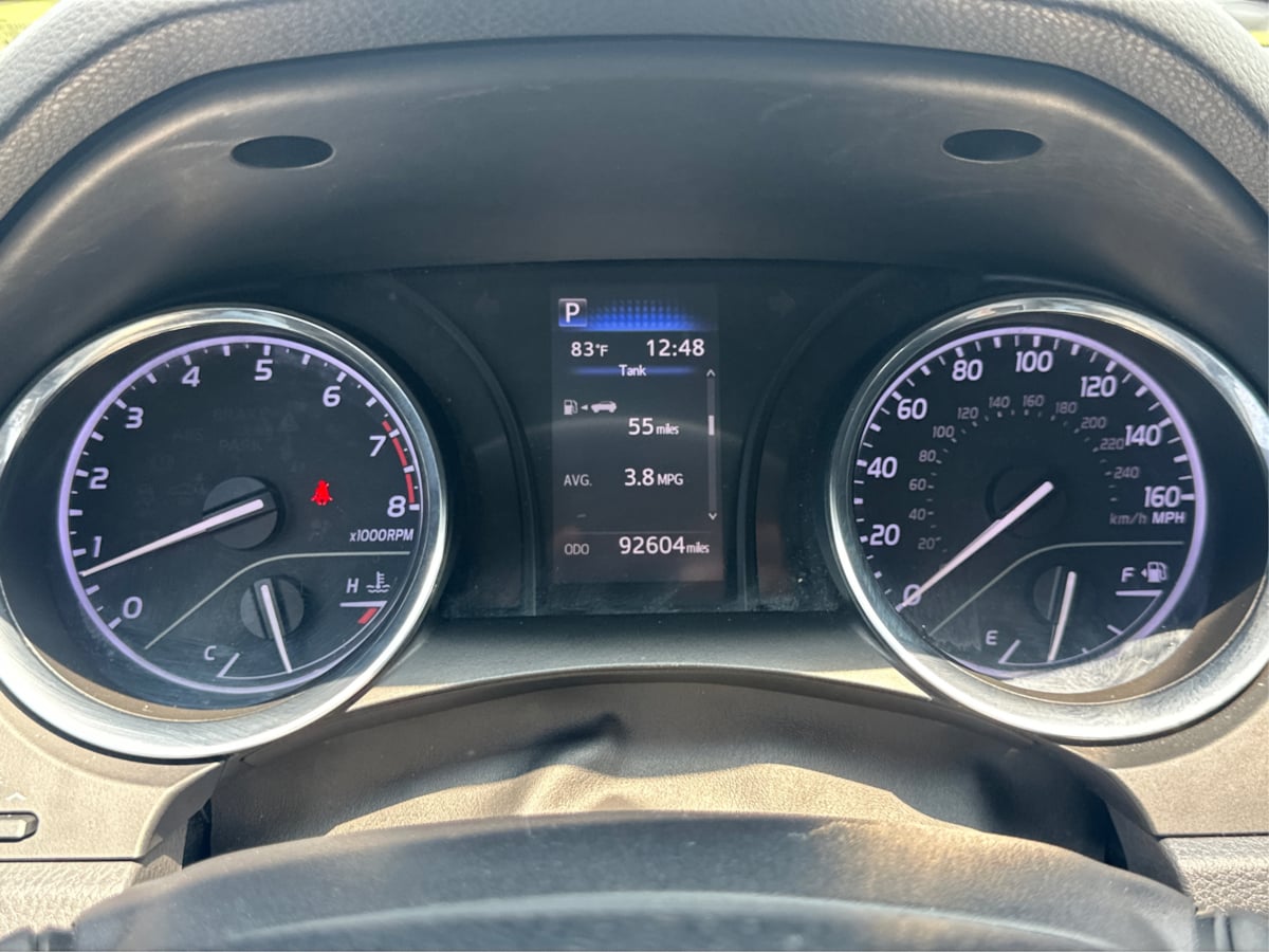 Vehicle image 17 of 35