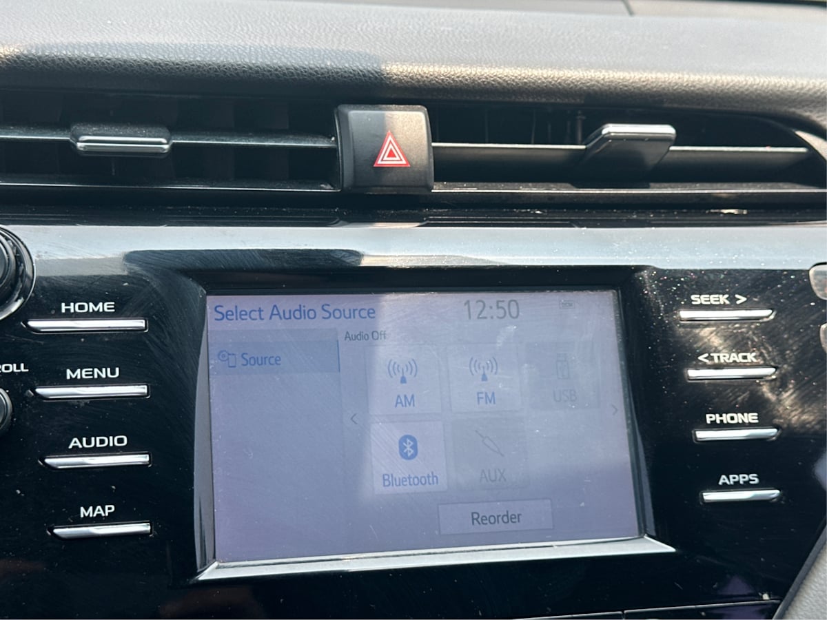 Vehicle image 33 of 35