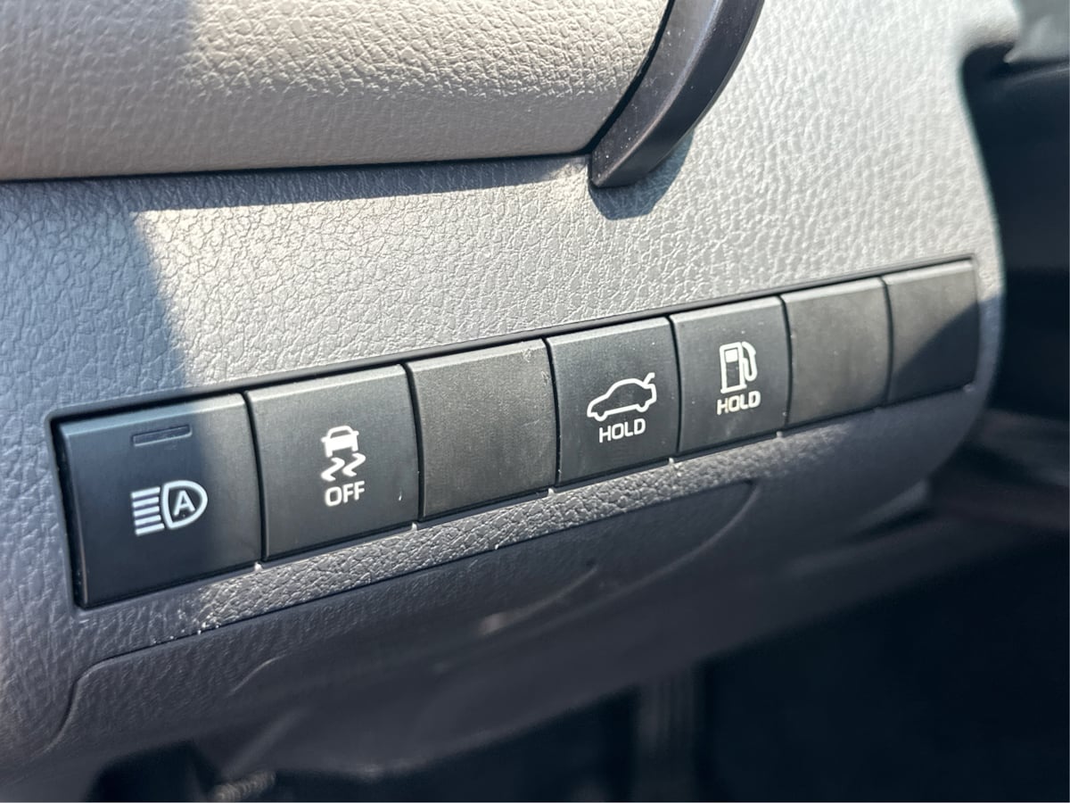 Vehicle image 20 of 35