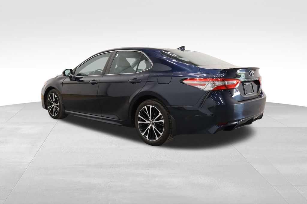 Vehicle image 4 of 35