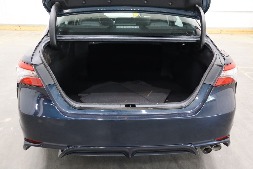 Vehicle image 9 of 35