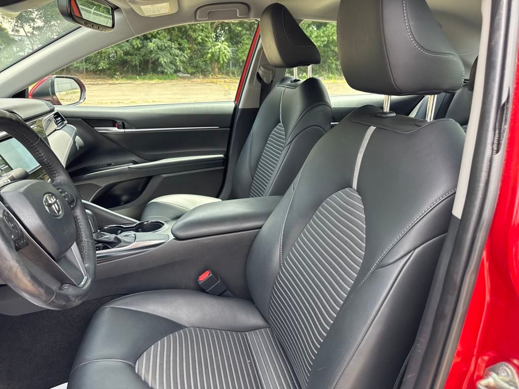 Vehicle image 14 of 37