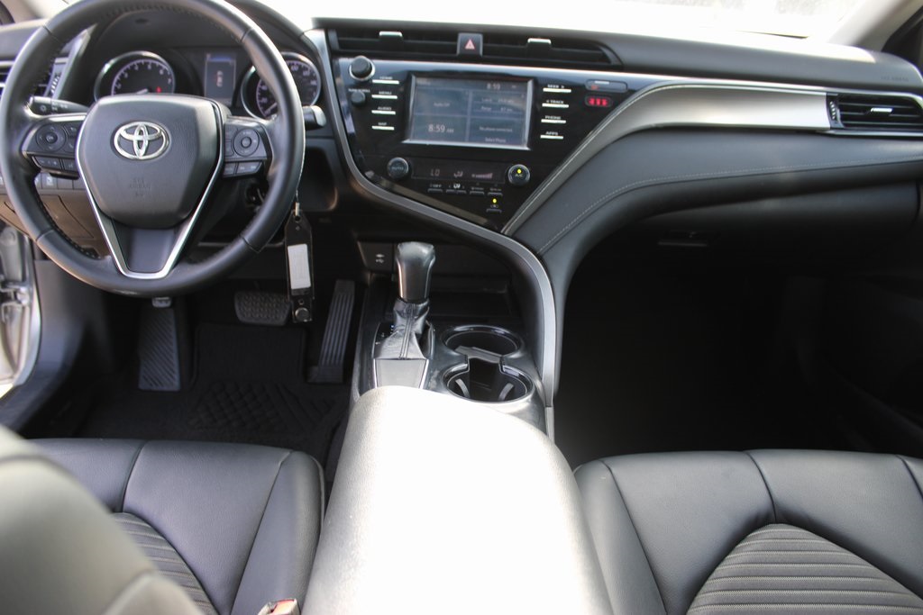 Vehicle image 22 of 29