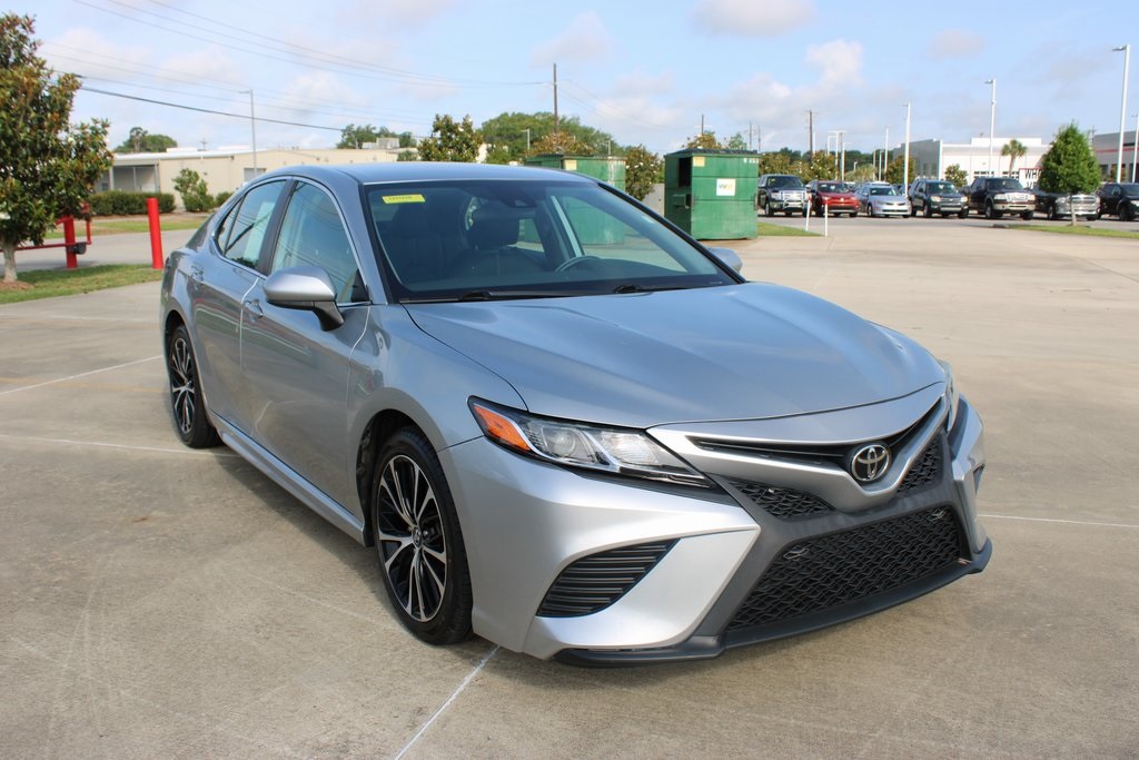 Vehicle image 3 of 29