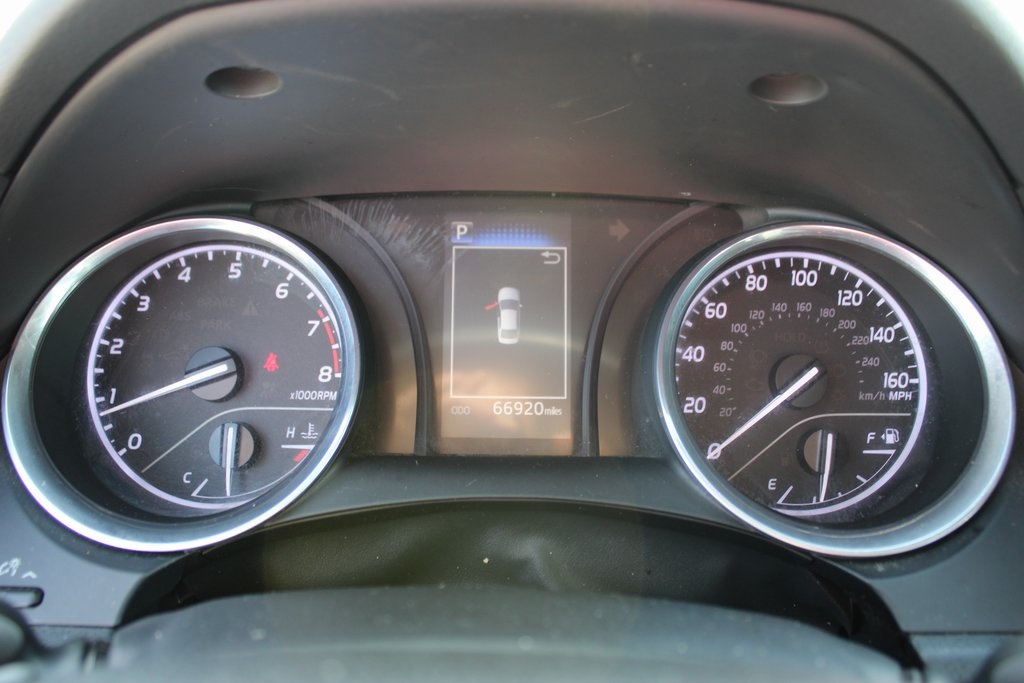 Vehicle image 19 of 29