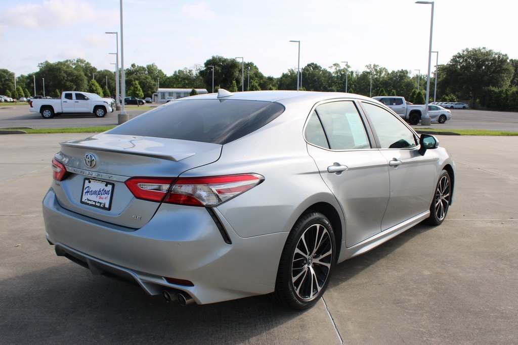 Vehicle image 5 of 29