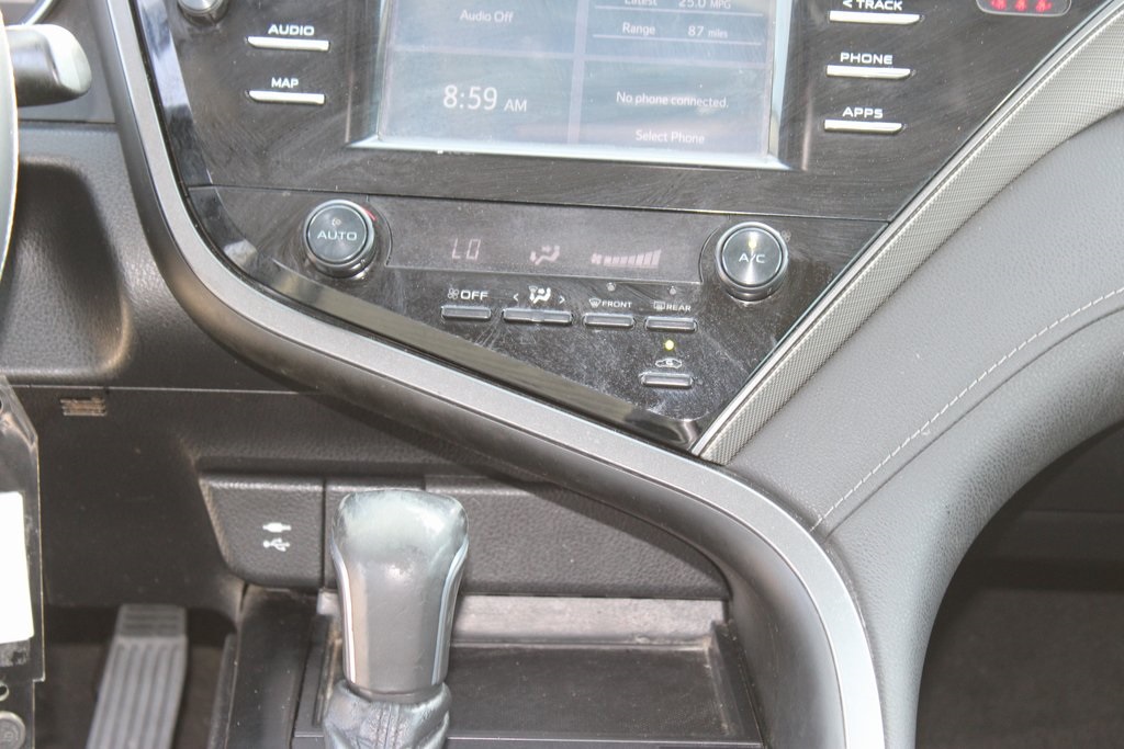 Vehicle image 24 of 29