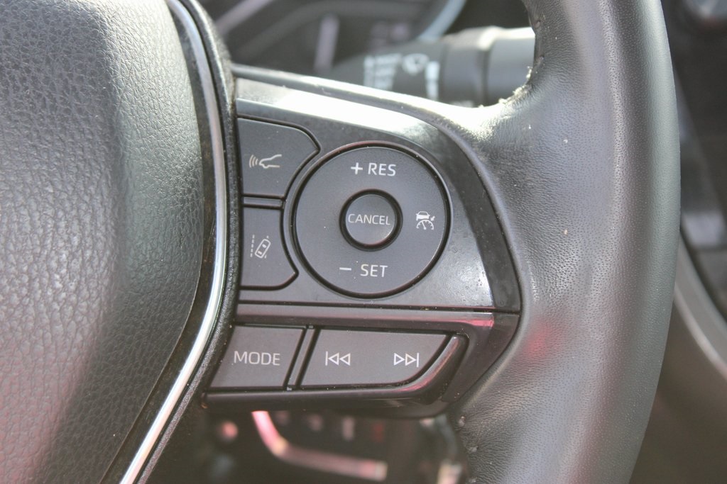 Vehicle image 15 of 29