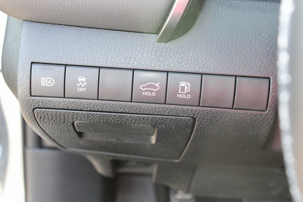 Vehicle image 13 of 29