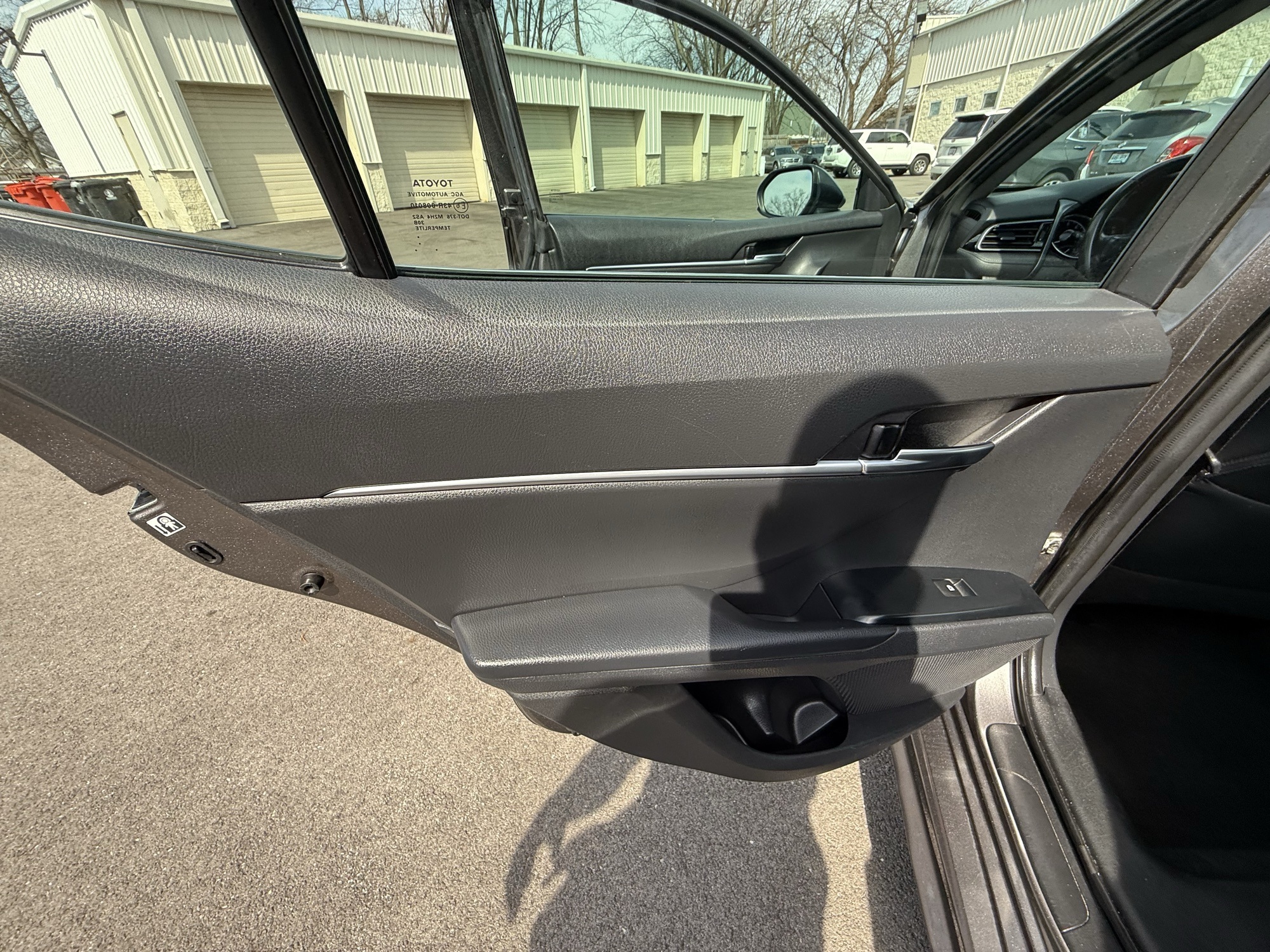 Vehicle image 9 of 20
