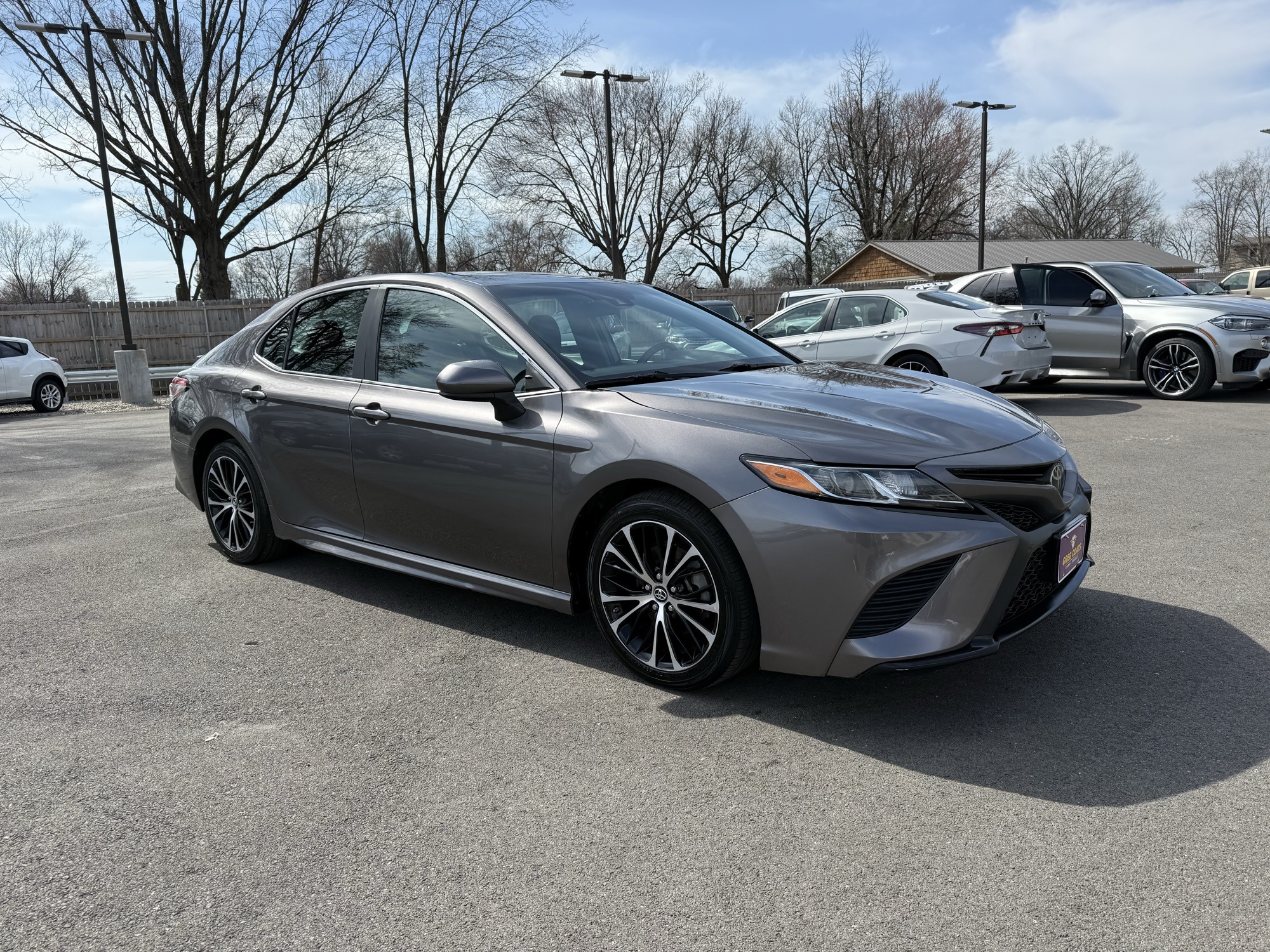 Vehicle image 5 of 20