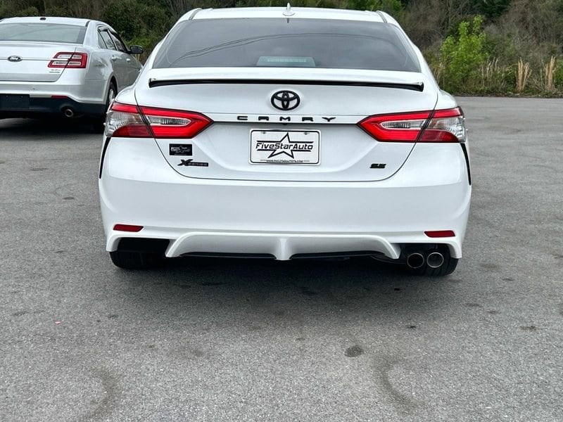 Vehicle image 6 of 25