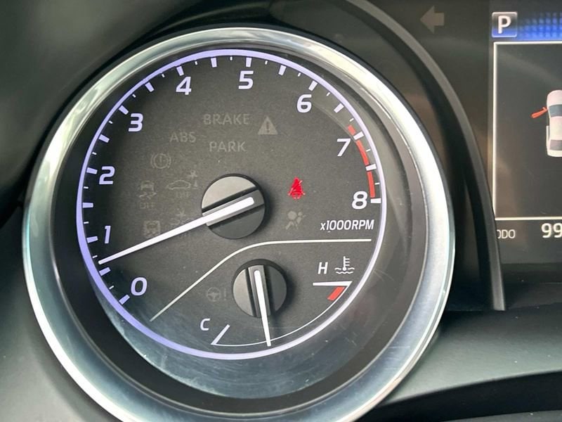 Vehicle image 20 of 25