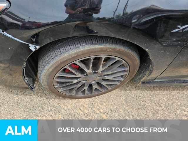 Vehicle image 8 of 25