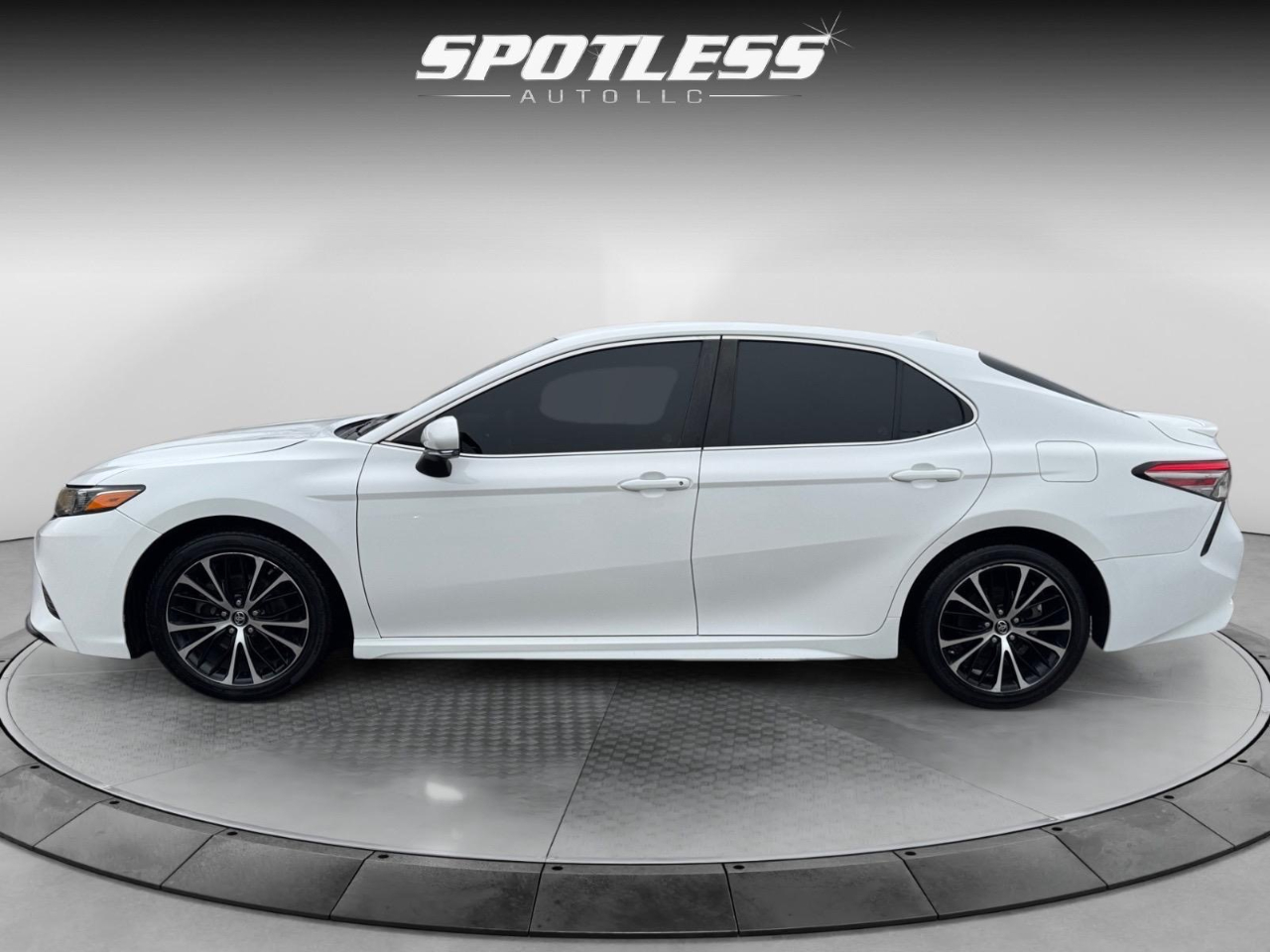 Vehicle image 2 of 27