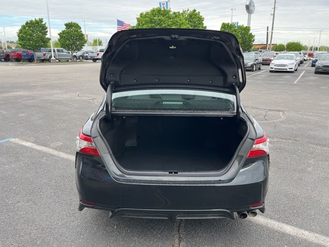 Vehicle image 12 of 29