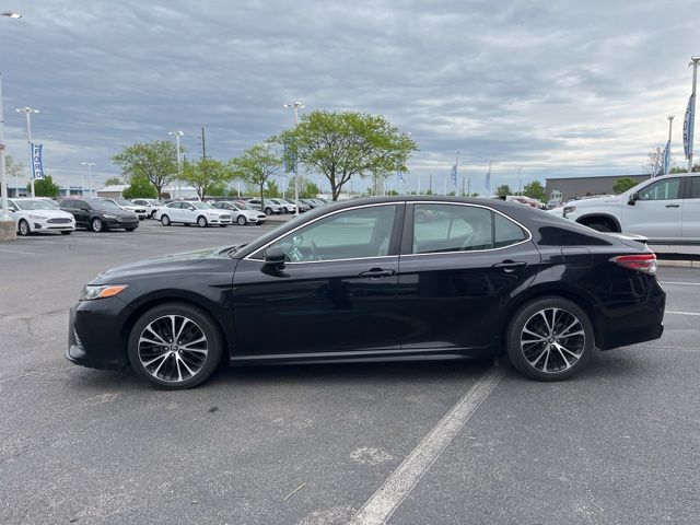 Vehicle image 2 of 29