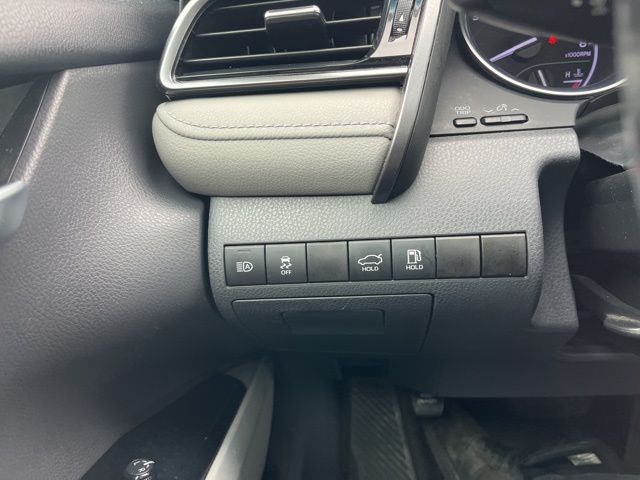 Vehicle image 19 of 29