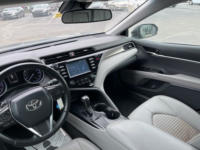 Vehicle image 14 of 29