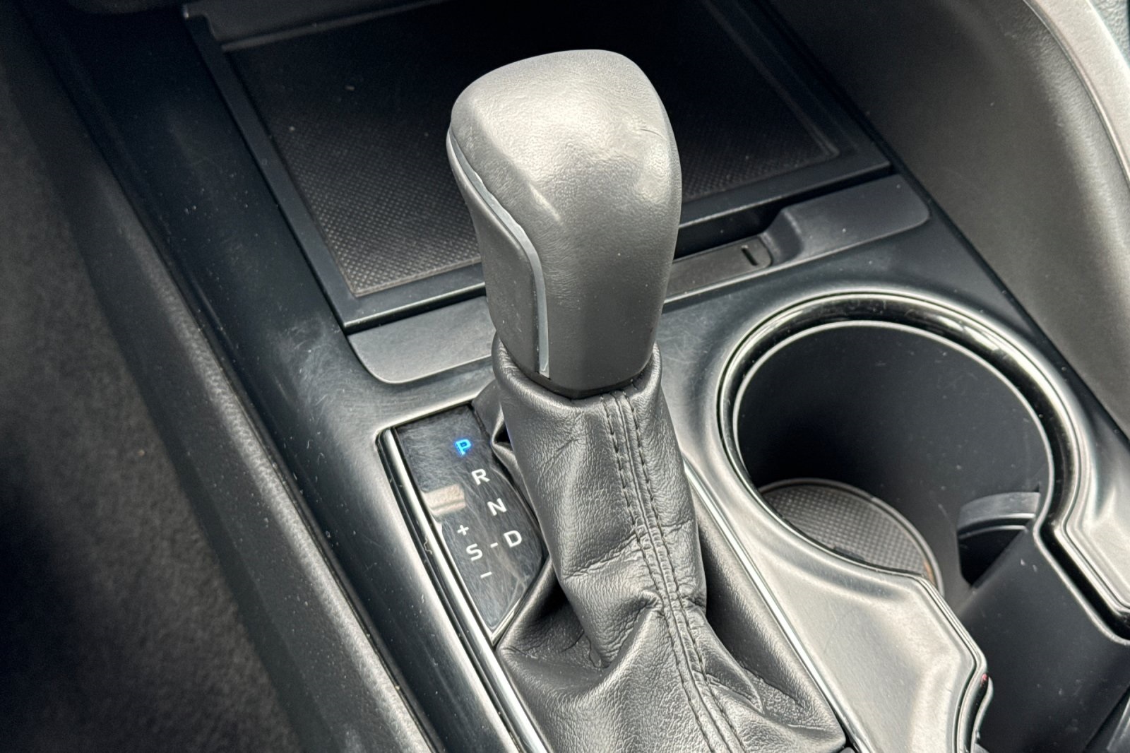 Vehicle image 20 of 26