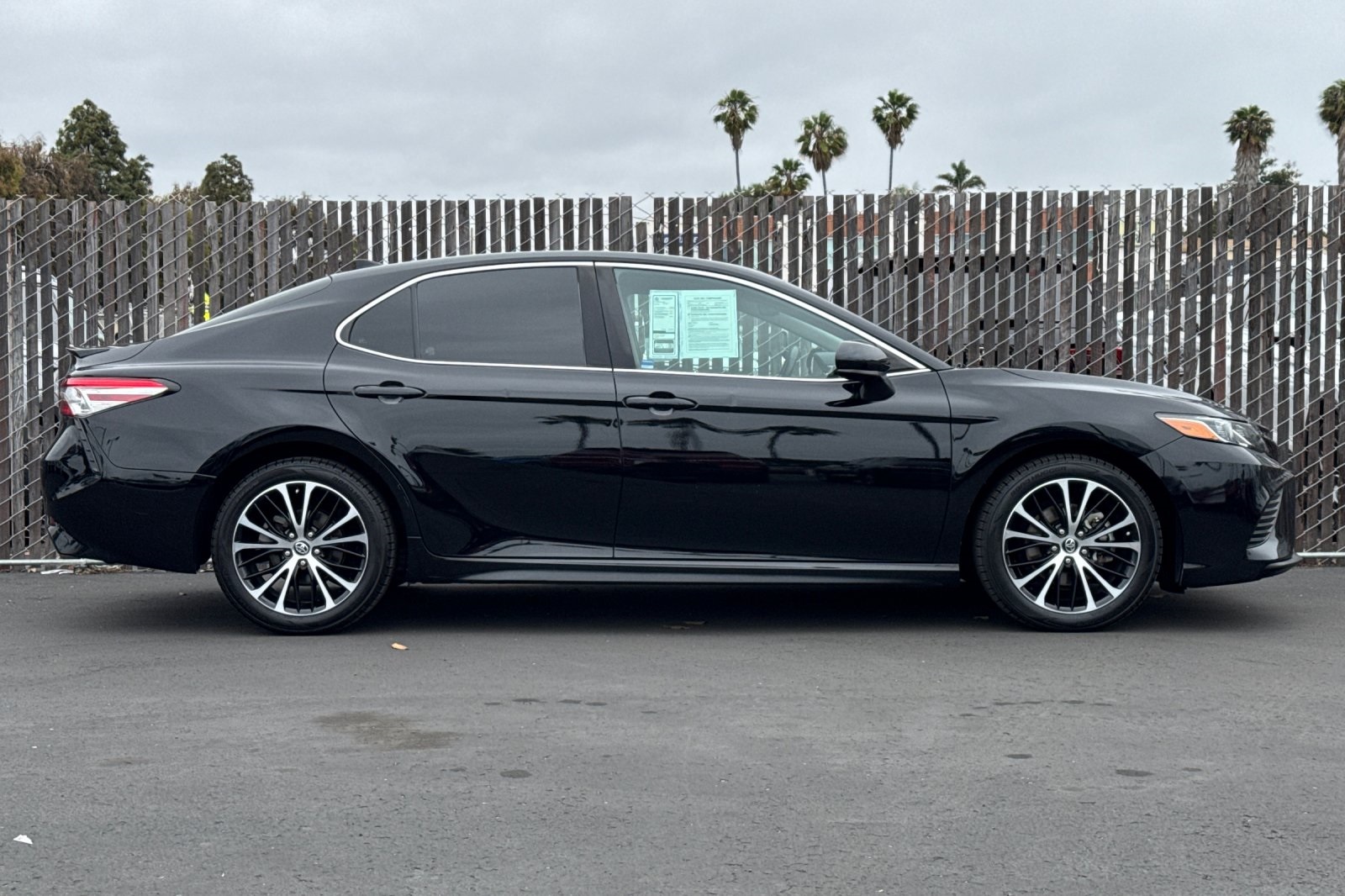 Vehicle image 5 of 26