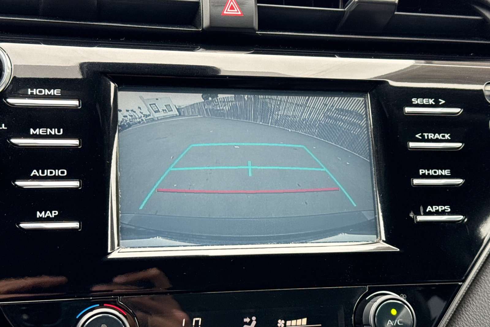 Vehicle image 18 of 26