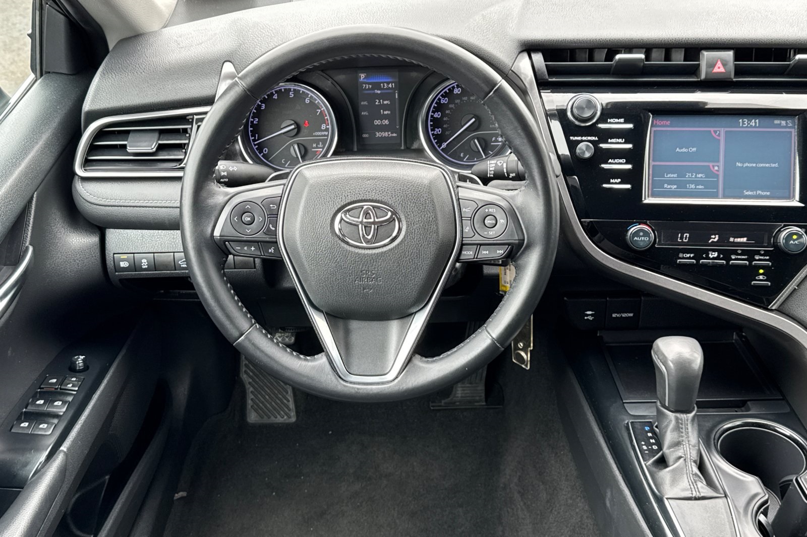 Vehicle image 14 of 26