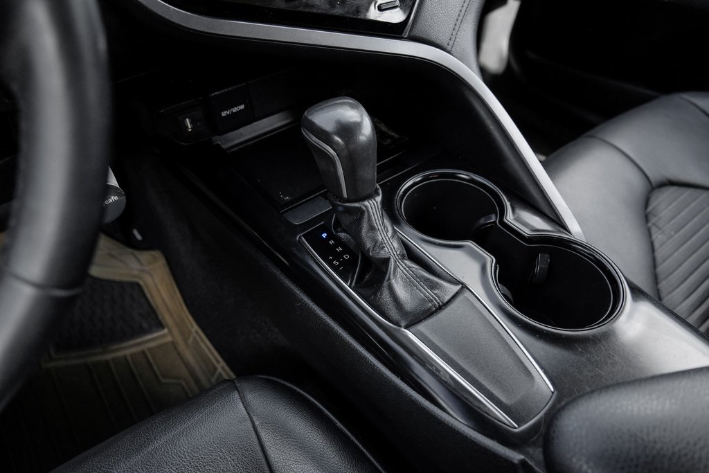 Vehicle image 44 of 58