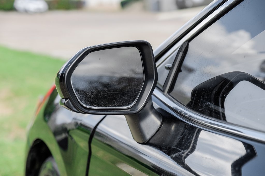Vehicle image 52 of 58