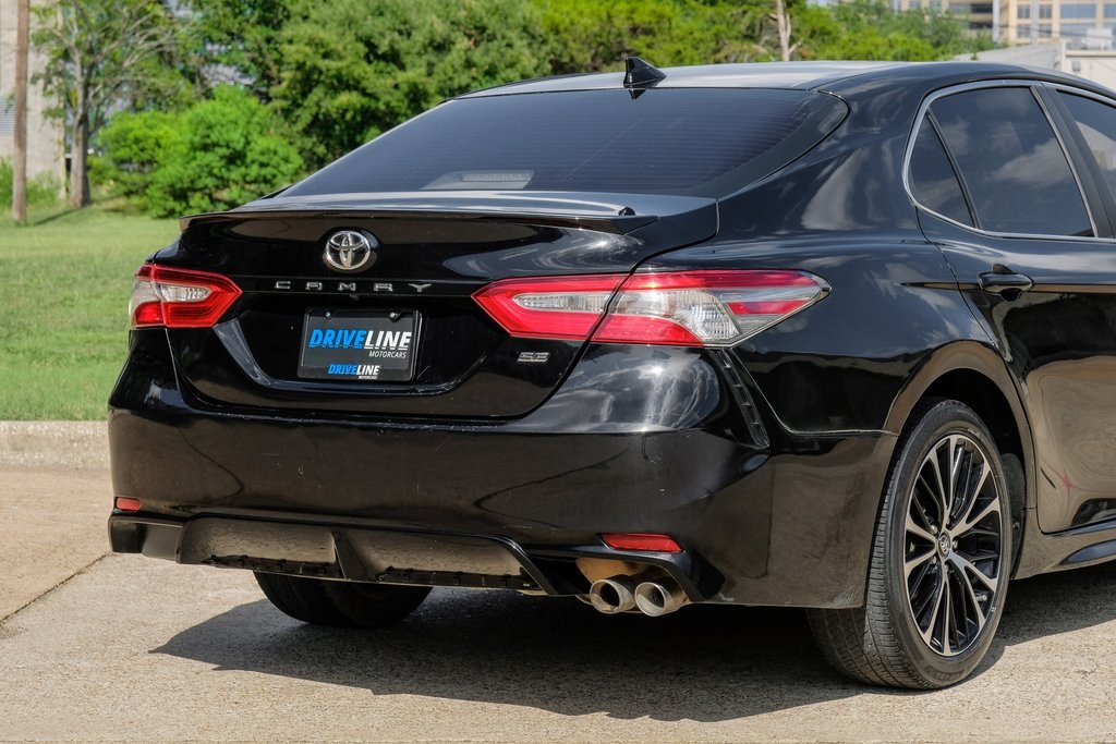 Vehicle image 9 of 58