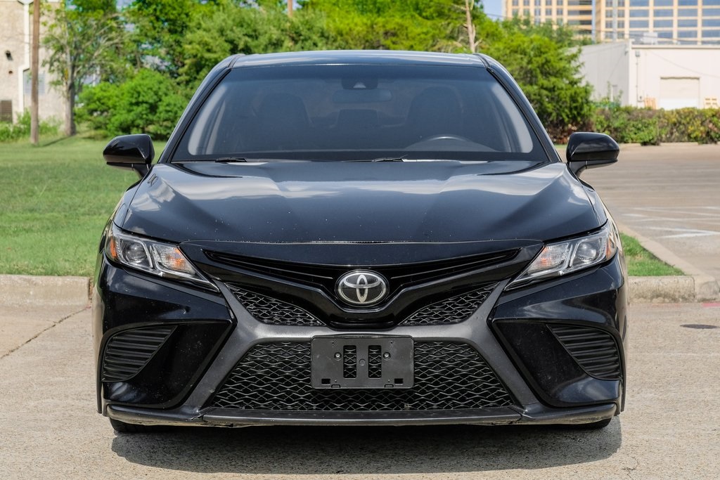 Vehicle image 5 of 58