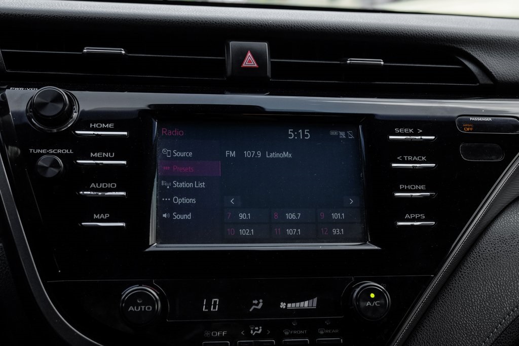 Vehicle image 40 of 58