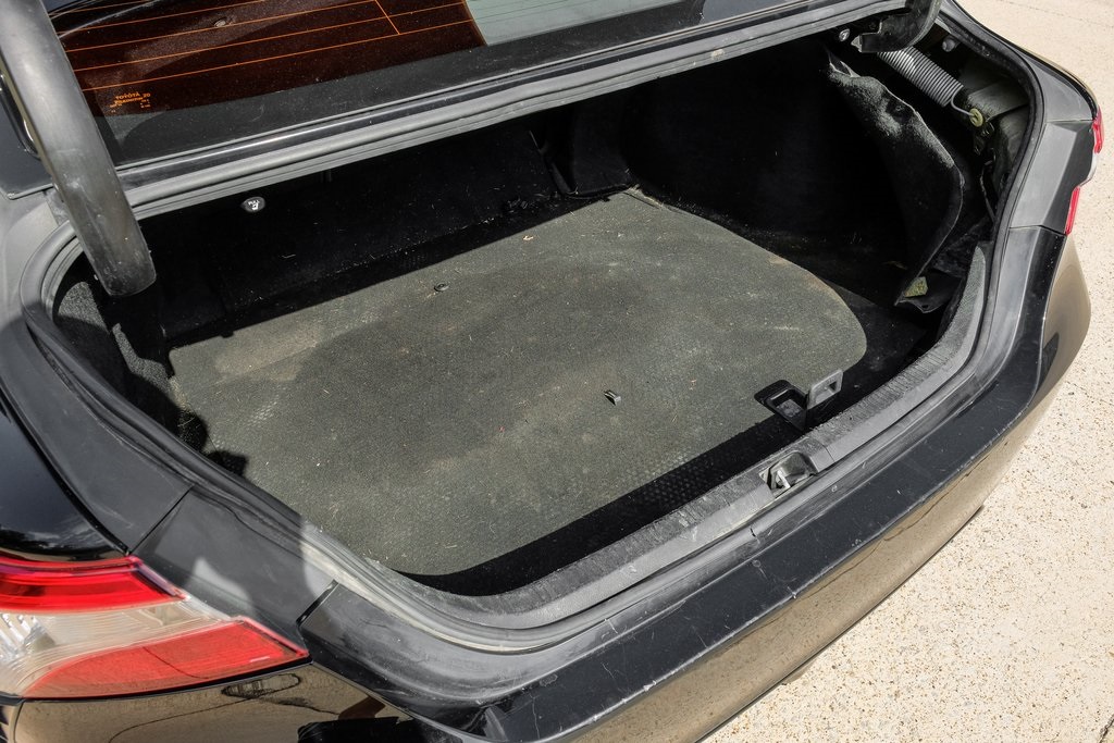 Vehicle image 23 of 58