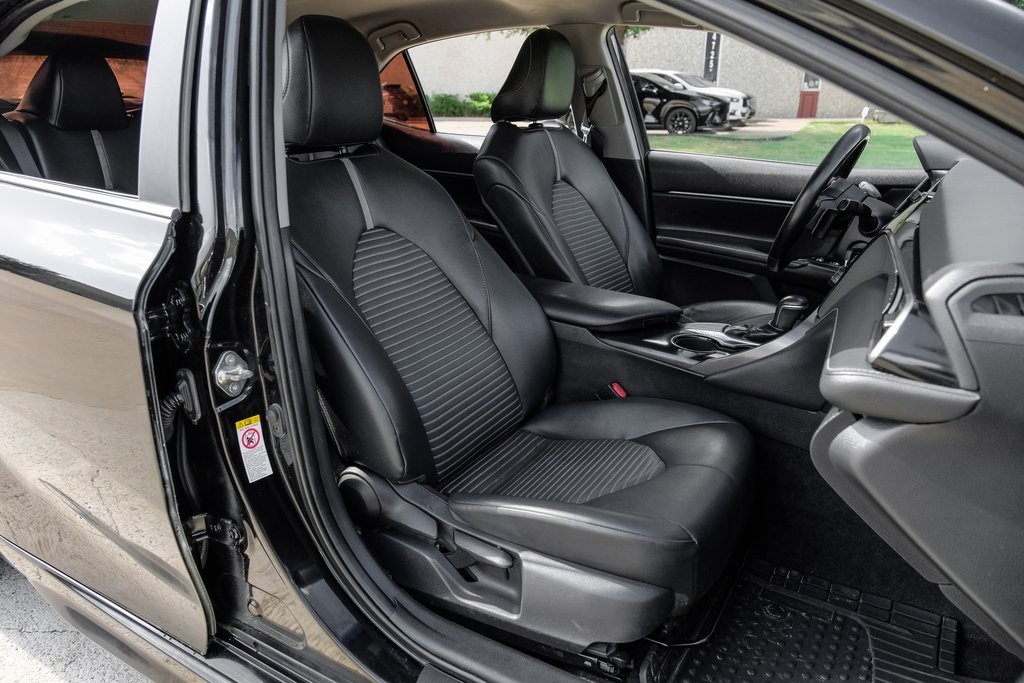 Vehicle image 25 of 58