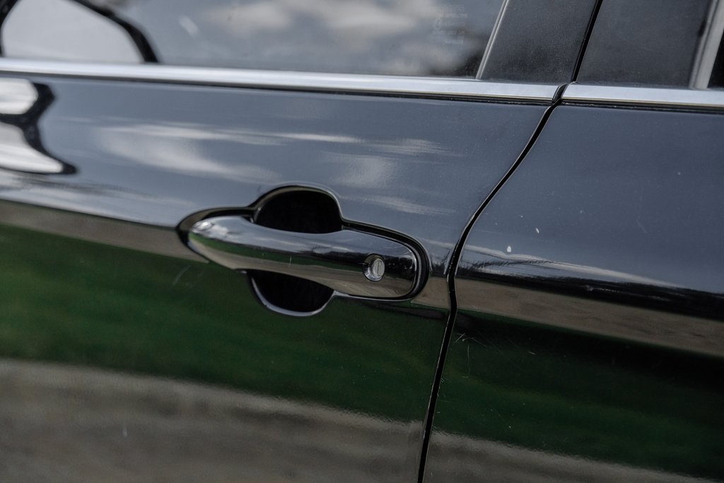 Vehicle image 47 of 58