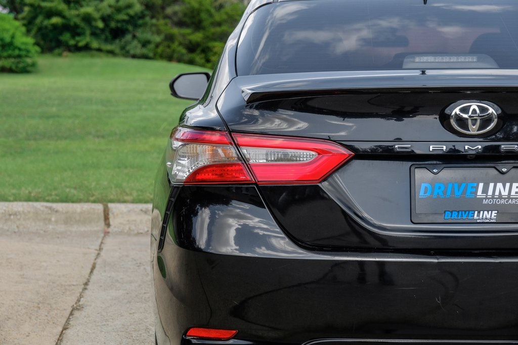 Vehicle image 13 of 58