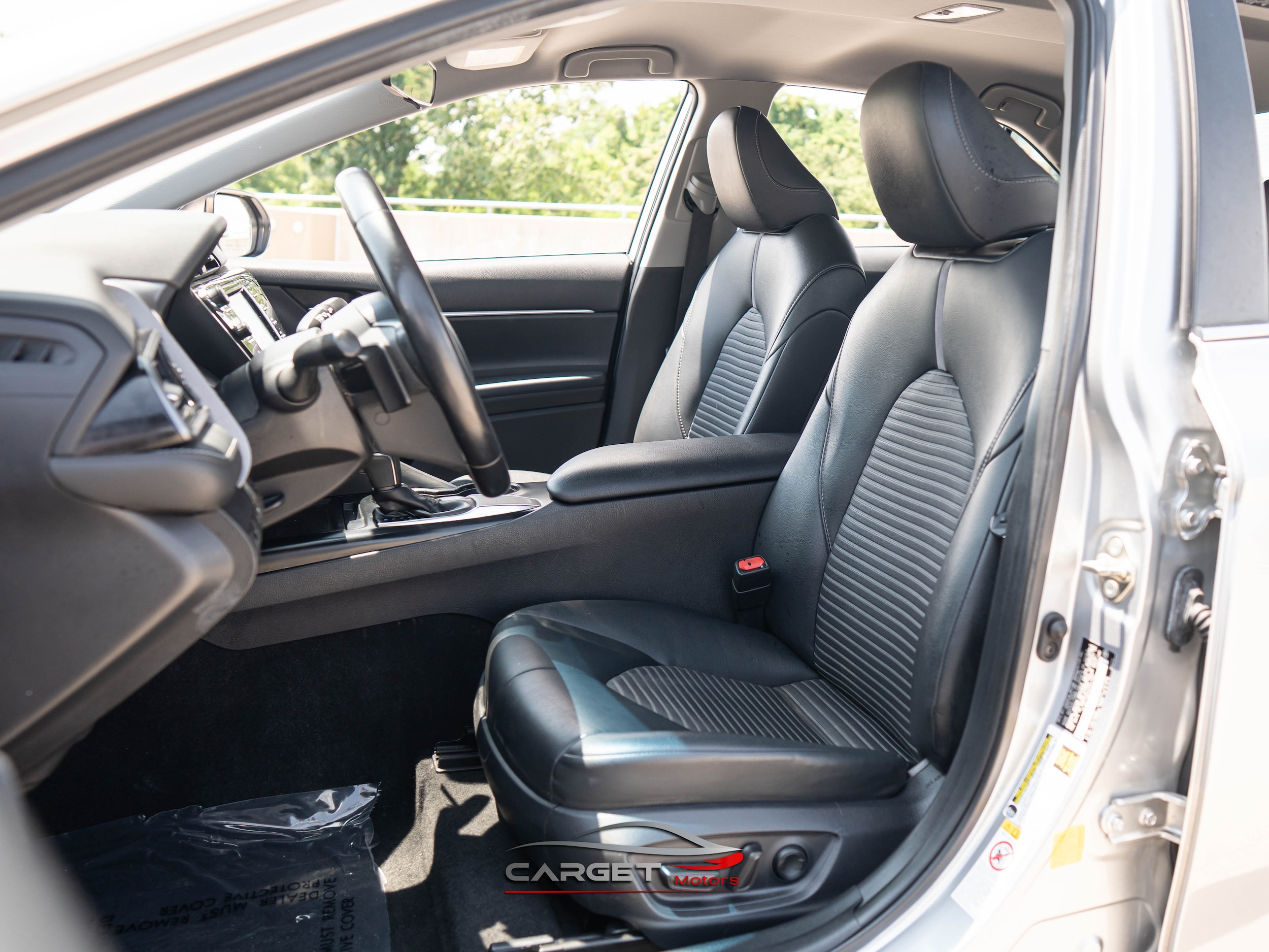 Vehicle image 16 of 55