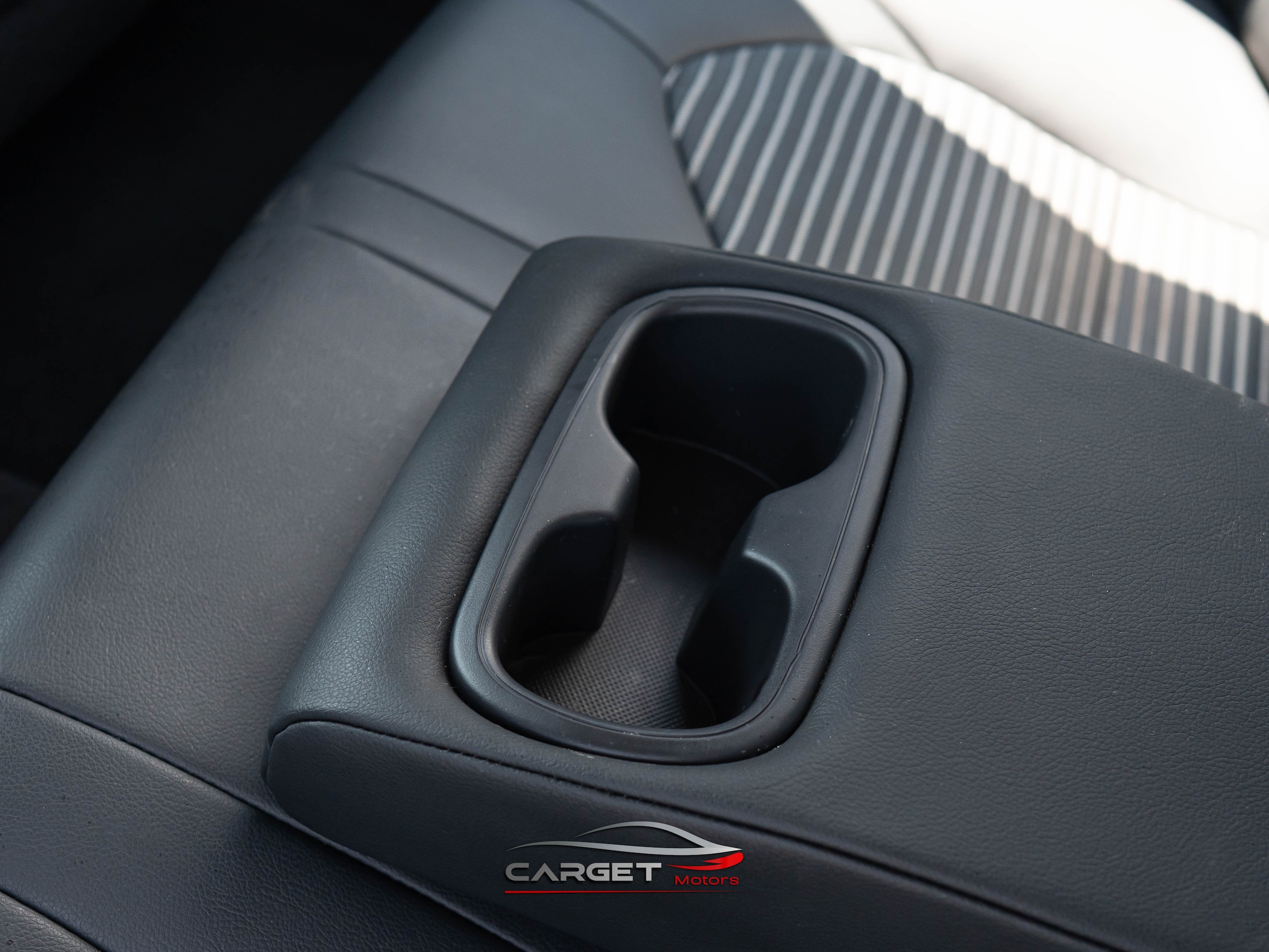Vehicle image 22 of 55