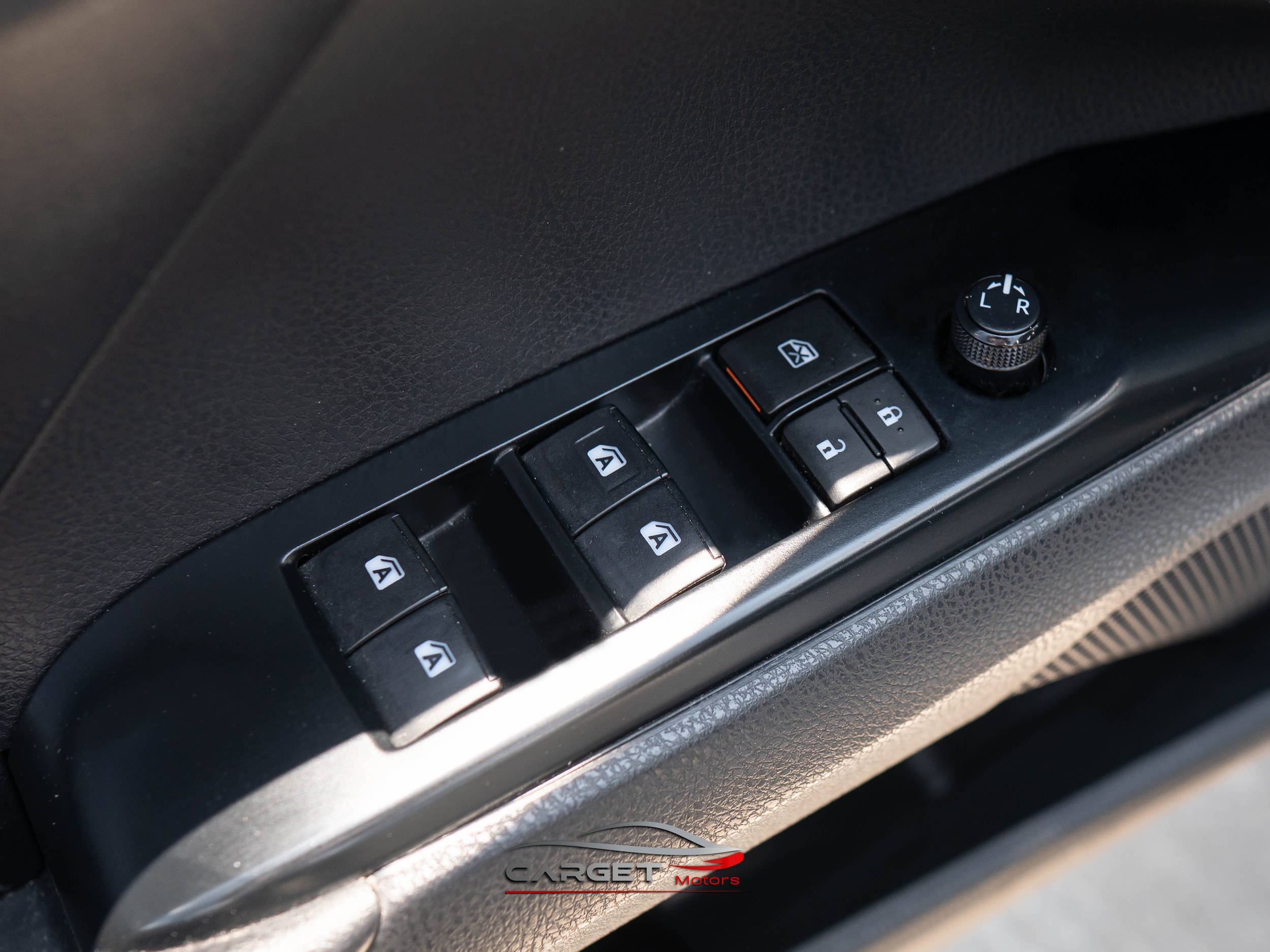 Vehicle image 36 of 55