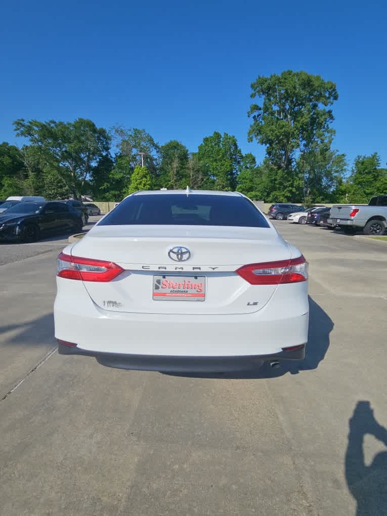 Vehicle image 6 of 16