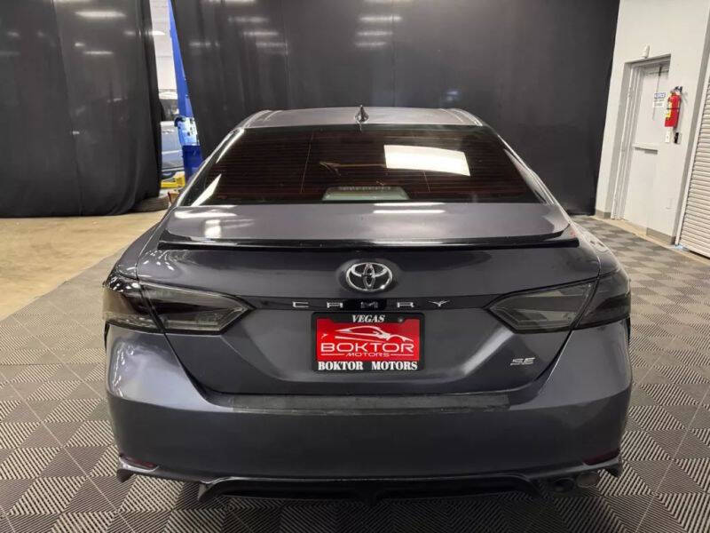 Vehicle image 16 of 58