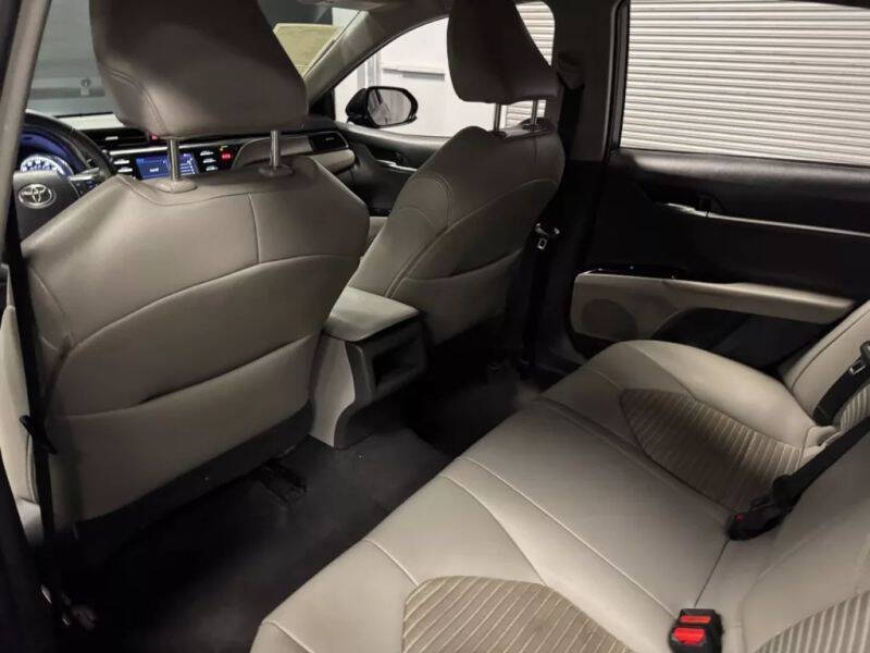 Vehicle image 42 of 58