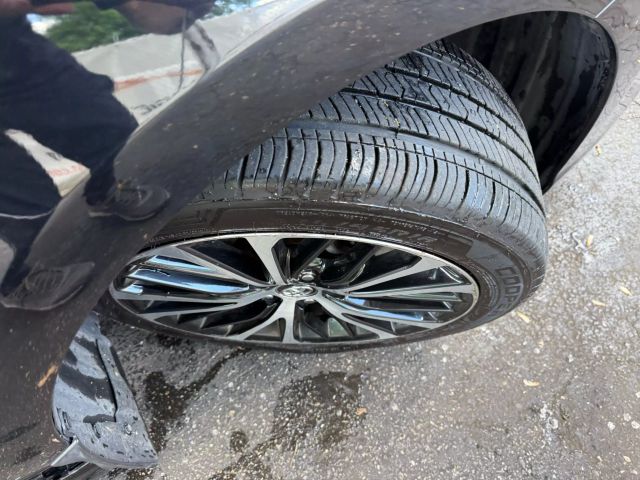 Vehicle image 45 of 47