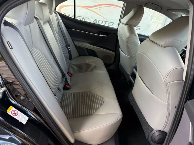 Vehicle image 22 of 47