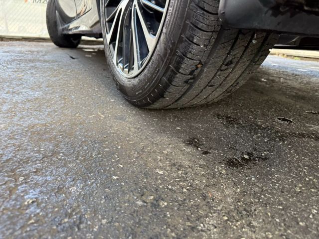 Vehicle image 41 of 47