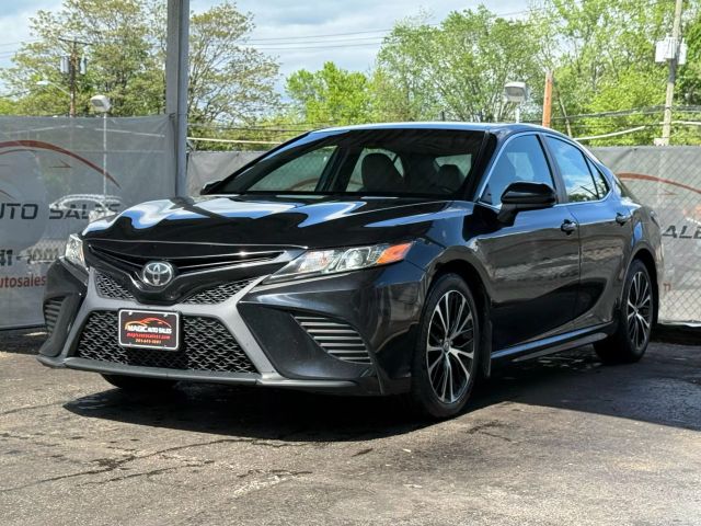 Vehicle image 2 of 47