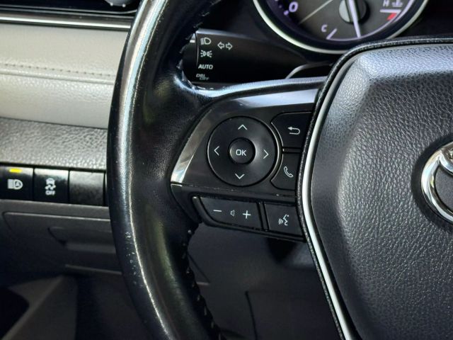 Vehicle image 31 of 47