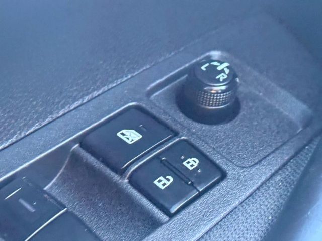 Vehicle image 12 of 43
